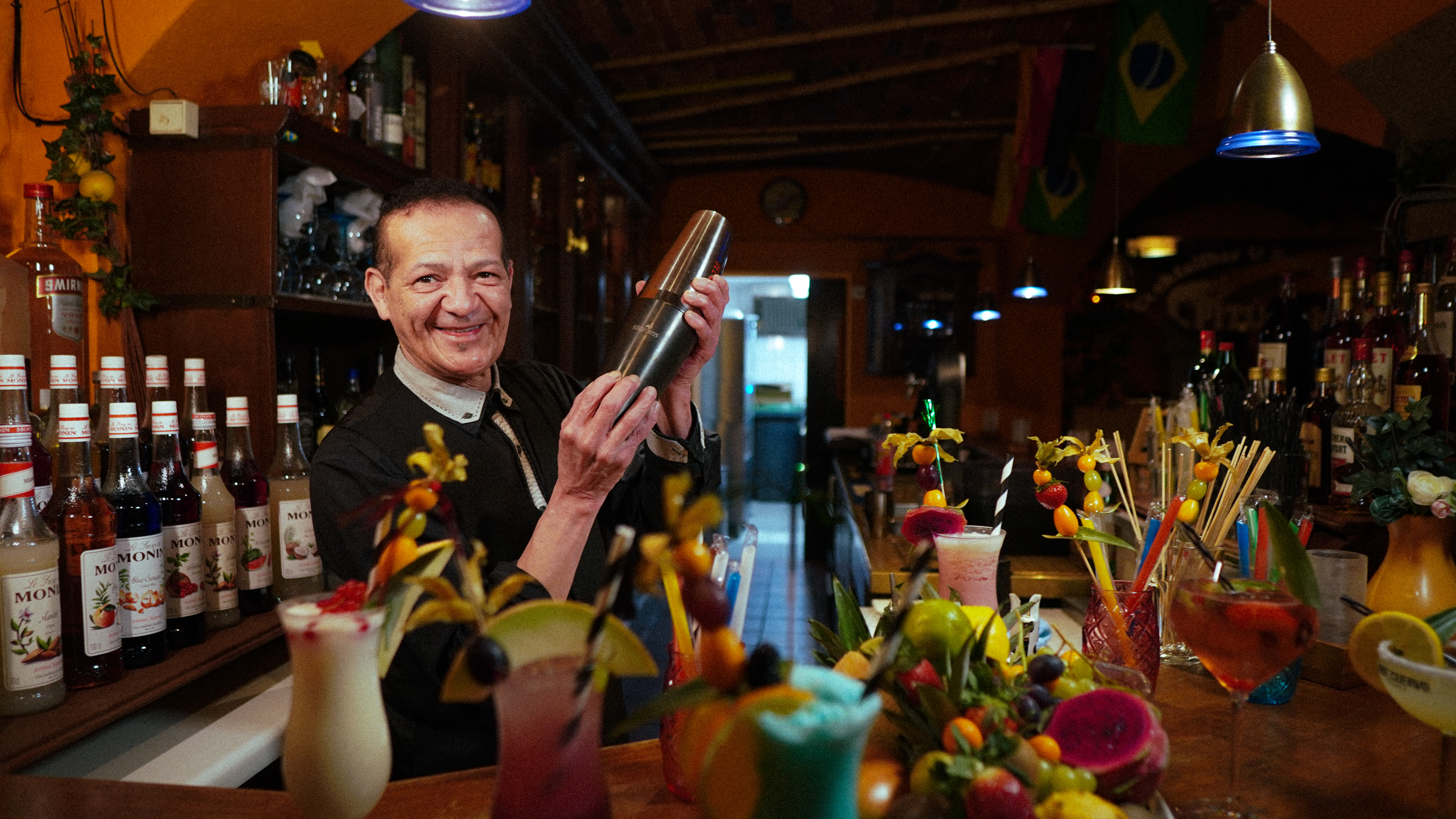 Bar und Barkeeper